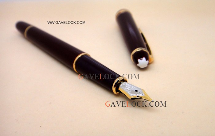 AAA Montblanc Meisterstuck Classique Black & Gold Fountain Pen New Model
